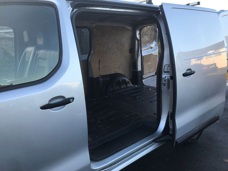 Peugeot Expert 1.6L Professional Standard Blue HDi Diesel Manual Euro 6 (115 bhp) 5dr Manual 2025