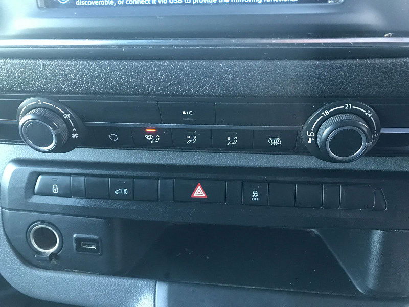 Peugeot Expert 1.6L Professional Standard Blue HDi Diesel Manual Euro 6 (115 bhp) 5dr Manual 2025