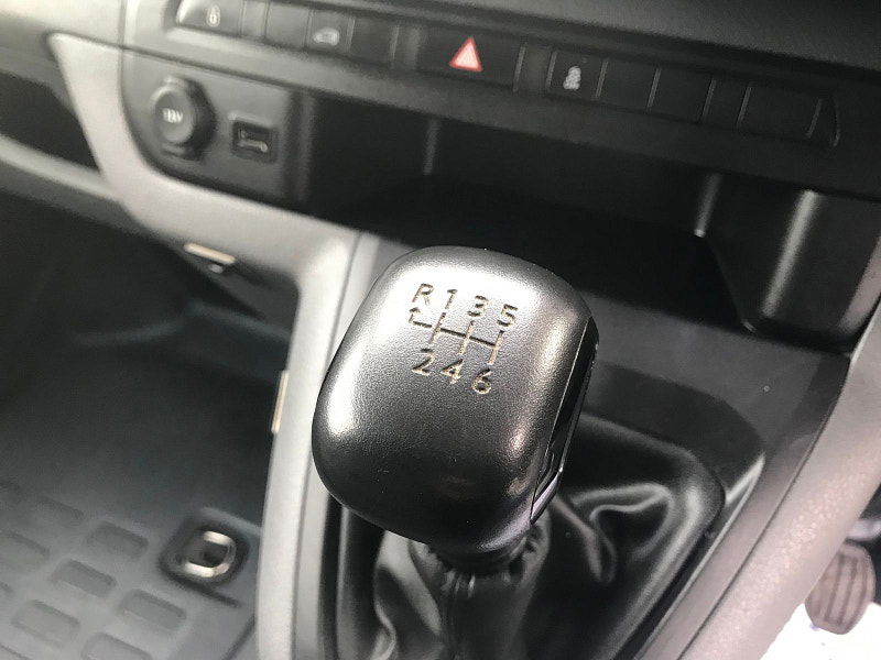 Peugeot Expert 2.0 BlueHDi 1400 Professional Long Panel Van 6dr Diesel Manual LWB Euro 6 (s/s) (120 ps) 6dr Manual 2026