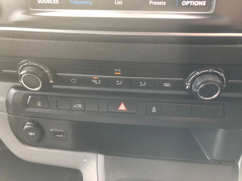 Peugeot Expert 2.0 BlueHDi 1400 Professional Long Panel Van 6dr Diesel Manual LWB Euro 6 (s/s) (120 ps) 6dr Manual 2026