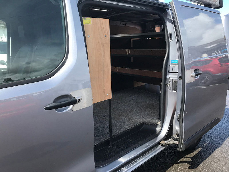 Peugeot Expert 2.0 BlueHDi 1400 Professional Long Panel Van 6dr Diesel Manual LWB Euro 6 (s/s) (120 ps) 6dr Manual 2026