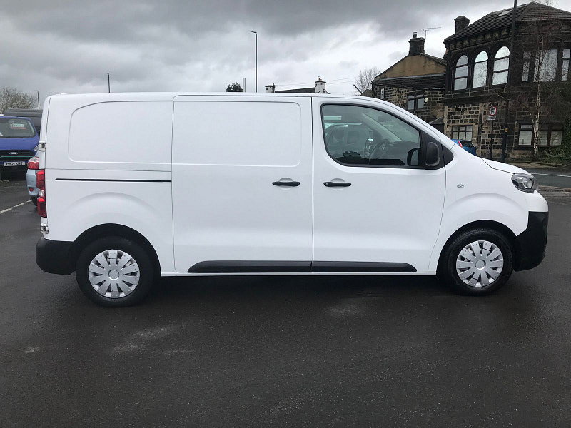 Peugeot Expert 2.0L Professional L1 Blue HDi Diesel Manual Euro 6 (121 bhp) 6dr Manual 2026