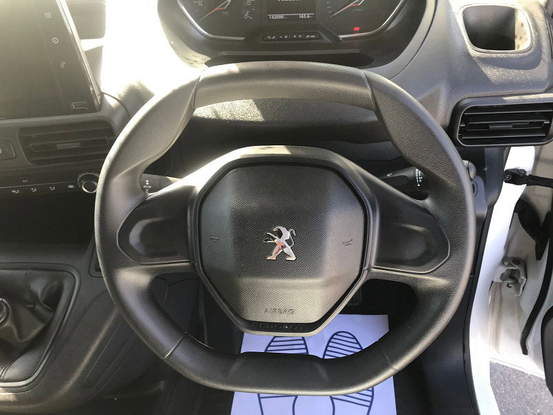 Peugeot Partner 1.5 BlueHDi 1000 Professional Premium Standard Panel Van 5dr Diesel Manual SWB Euro 6 (100 bhp) 5dr Manual 2026