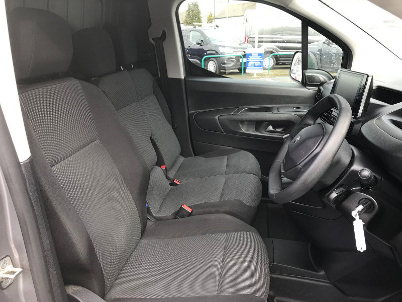 Peugeot Partner 1.5 BlueHDi 1000 Professional Premium + Standard Panel Van 5dr Diesel Manual SWB Euro 6 (s/s) (100 bhp) 5dr Manual 2026