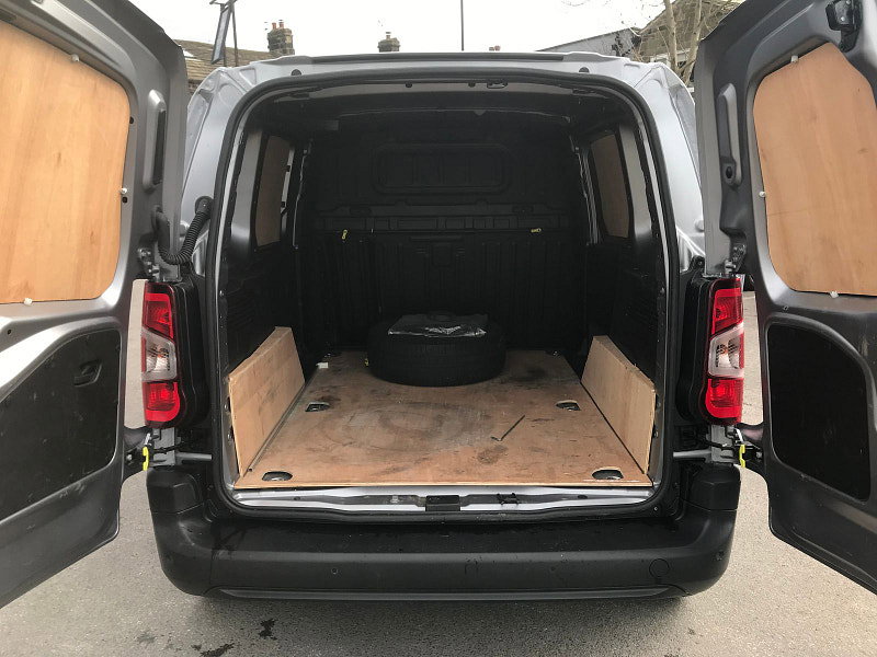 Peugeot Partner 1.5 BlueHDi 1000 Professional Premium + Standard Panel Van 5dr Diesel Manual SWB Euro 6 (s/s) (100 bhp) 5dr Manual 2026