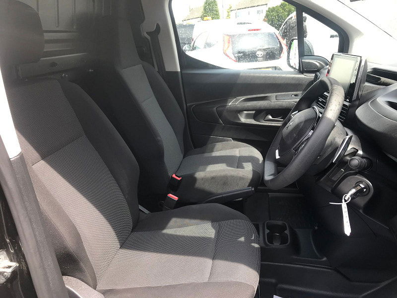 Peugeot Partner 1.5L Professional Premium + Blue HDi A Diesel Automatic Euro 6 (129 bhp) 6dr Automatic 2025