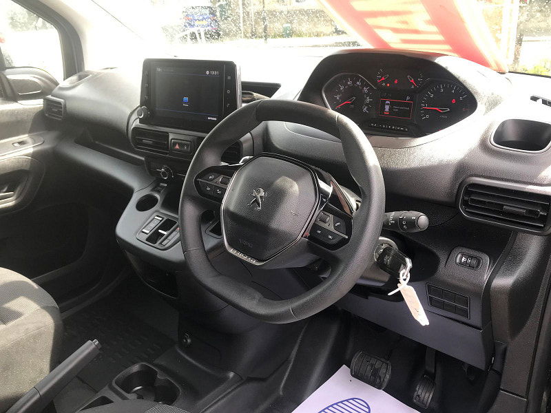 Peugeot Partner 1.5L Professional Premium + Blue HDi A Diesel Automatic Euro 6 (129 bhp) 6dr Automatic 2025