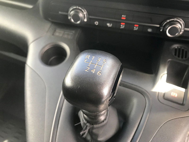 Peugeot Partner 1.5L Professional Premium Blue HDi  Diesel Manual Euro 6 (101 bhp) 6dr Manual 2025