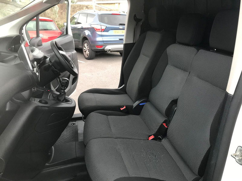Peugeot Partner 1.5L Professional Premium Blue HDi  Diesel Manual Euro 6 (101 bhp) 5dr Manual 2025