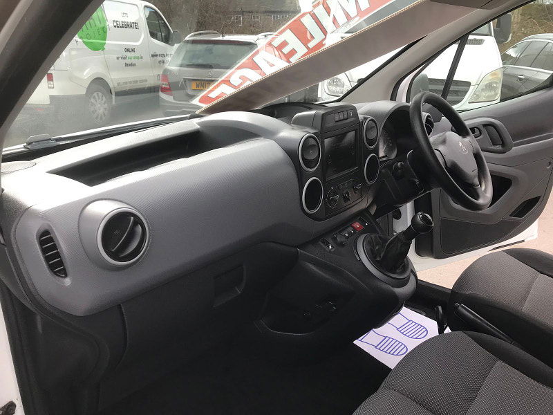 Peugeot Partner 1.6L BLUE HDI PROFESSIONAL L1 Diesel Manual Euro 6 (100 bhp) 5dr Manual 2025