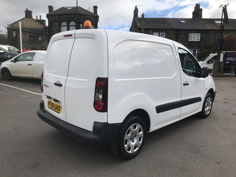 Peugeot Partner 1.6L BLUE HDI PROFESSIONAL L1 Diesel Manual Euro 6 (100 bhp) 5dr Manual 2025