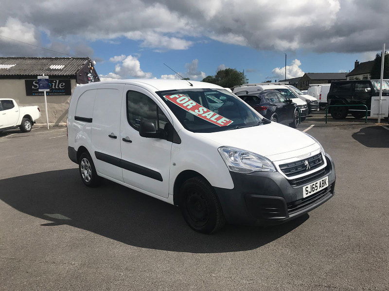 Peugeot Partner 1.6L BLUE HDI SE L2 750 Diesel Manual Euro 5 (100 bhp) 6dr Manual 2024