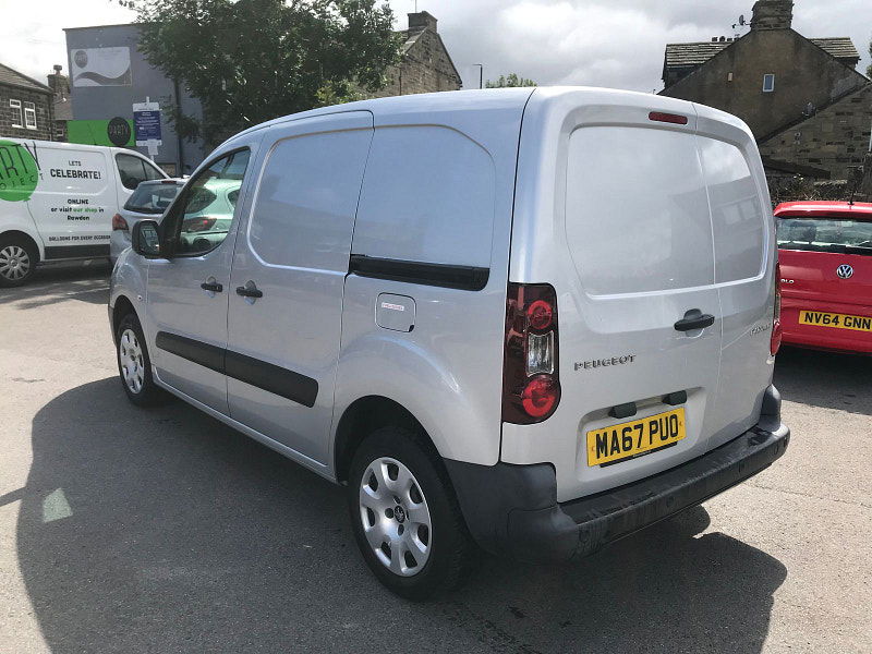 Peugeot Partner 1.6L Professional L1 Blue HDi  Diesel Manual Euro 6 (100 bhp) 5dr Manual 2025