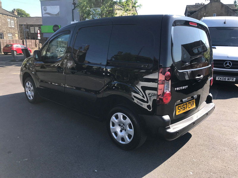 Peugeot Partner 1.6L Professional L1 Blue HDi  Diesel Manual Euro 6 (75 bhp) 5dr Manual 2025