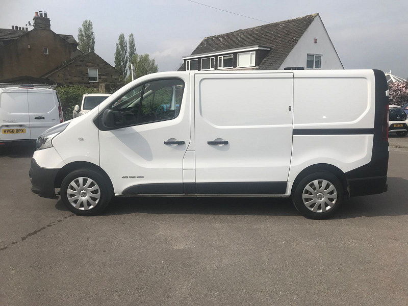 Renault Trafic 1.6L SL27 BUSINESS ENERGY DCI Diesel Manual Euro 6 (125 bhp) 5dr Manual 2025