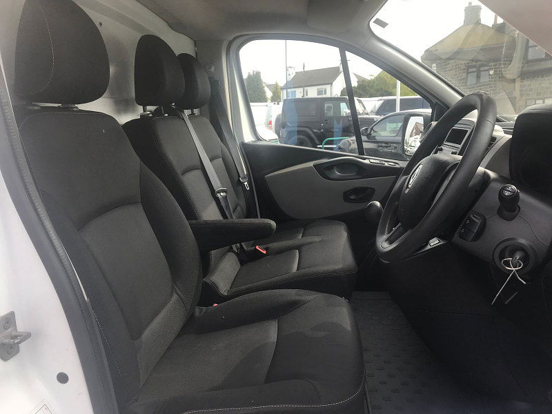 Renault Trafic 1.6L SL27 BUSINESS ENERGY DCI Diesel Manual Euro 6 (125 bhp) 5dr Manual 2025