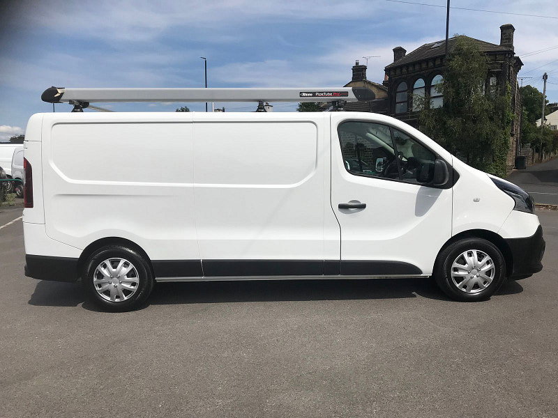 Renault Trafic 2.0L LL30 Business+ Energy dCi Diesel Manual Euro 6 (144 bhp) 5dr Manual 2026