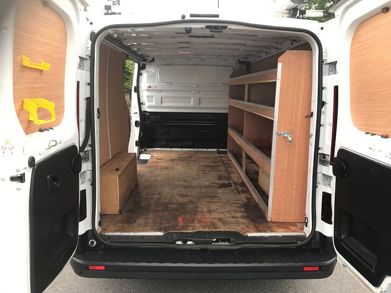 Renault Trafic 2.0L LL30 Business+ Energy dCi Diesel Manual Euro 6 (144 bhp) 5dr Manual 2026