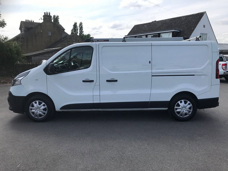 Renault Trafic 2.0L LL30 Business+ Energy dCi Diesel Manual Euro 6 (144 bhp) 5dr Manual 2026