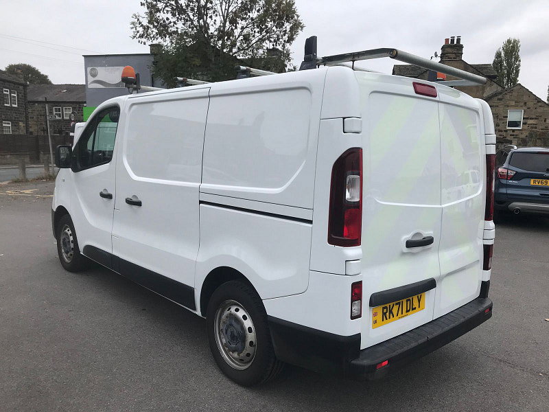 Renault Trafic 2.0L SL28 Business+ Energy dCi Diesel Manual Euro 6 (120 bhp) 5dr Manual 2026