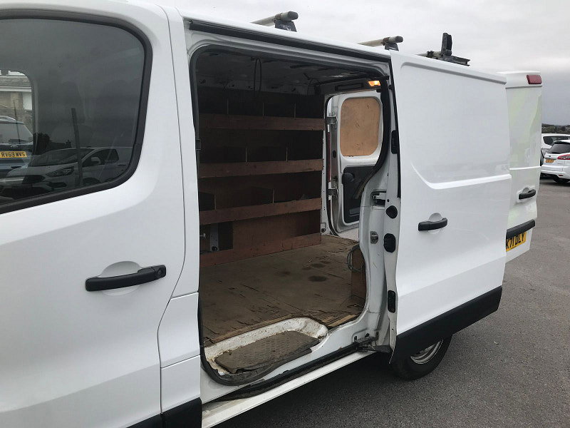 Renault Trafic 2.0L SL28 Business+ Energy dCi Diesel Manual Euro 6 (120 bhp) 5dr Manual 2026
