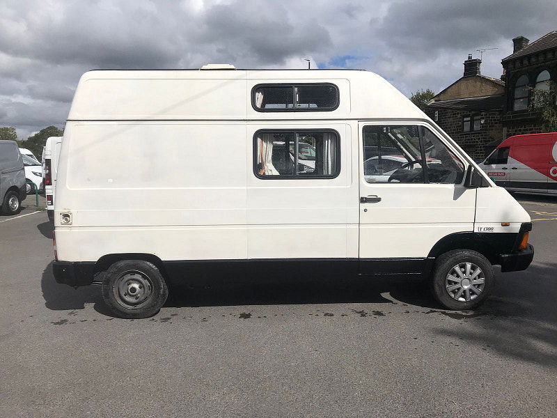 Renault Trafic 2.0L T1300 Petrol Manual 5dr Manual 2025