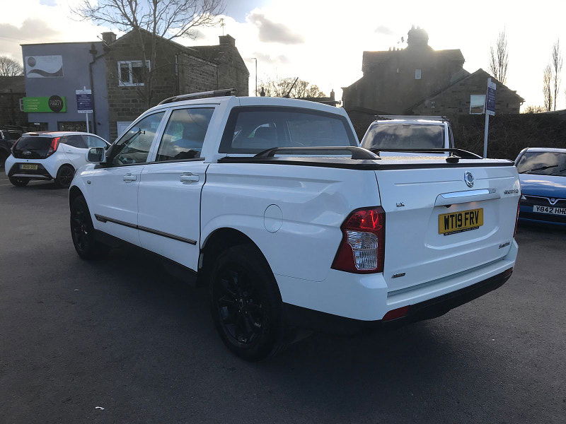 Ssangyong Musso 2.2L EX Diesel Automatic Euro 6 (176 bhp) 4dr Automatic 2025