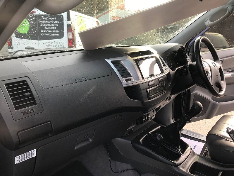 Toyota Hilux 3.0 D-4D Invincible Pickup Double Cab 4dr Diesel Manual 4WD Euro 5 (171 ps) 4dr Manual 2026