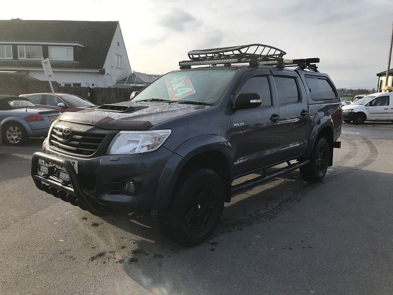 Toyota Hilux 3.0 D-4D Invincible Pickup Double Cab 4dr Diesel Manual 4WD Euro 5 (171 ps) 4dr Manual 2026