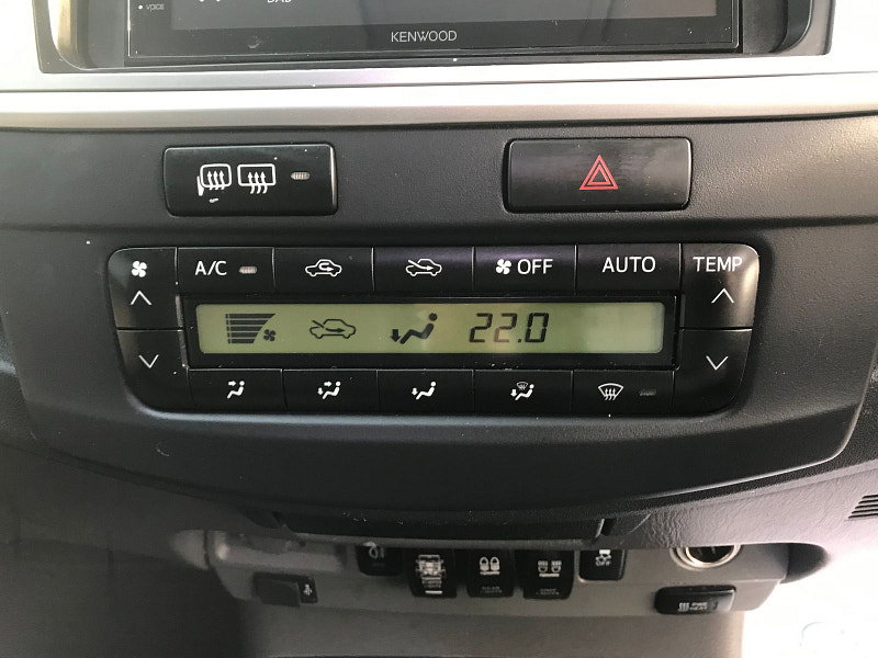 Toyota Hilux 3.0 D-4D Invincible Pickup Double Cab 4dr Diesel Manual 4WD Euro 5 (171 ps) 4dr Manual 2026