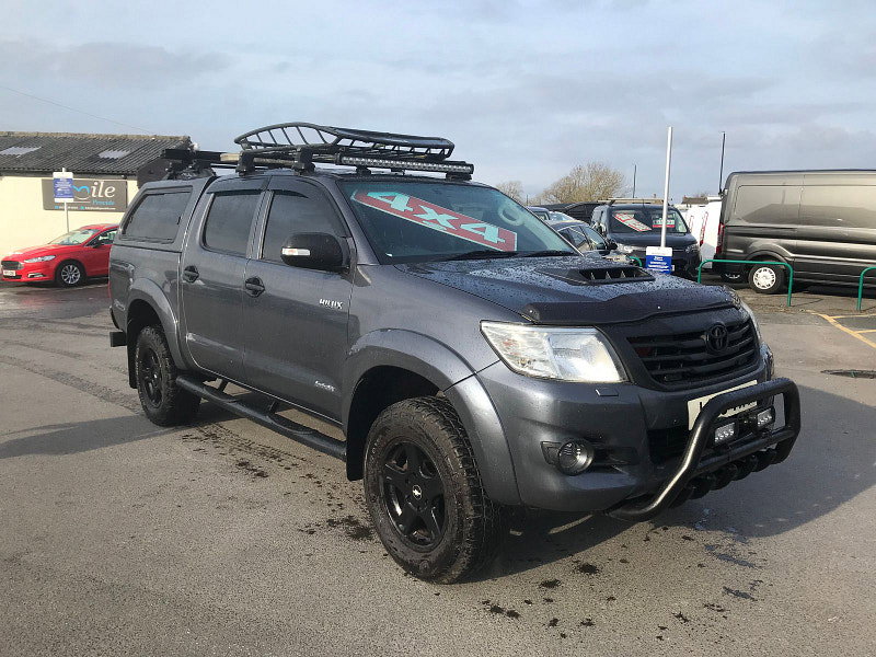 Toyota Hilux 3.0 D-4D Invincible Pickup Double Cab 4dr Diesel Manual 4WD Euro 5 (171 ps) 4dr Manual 2026