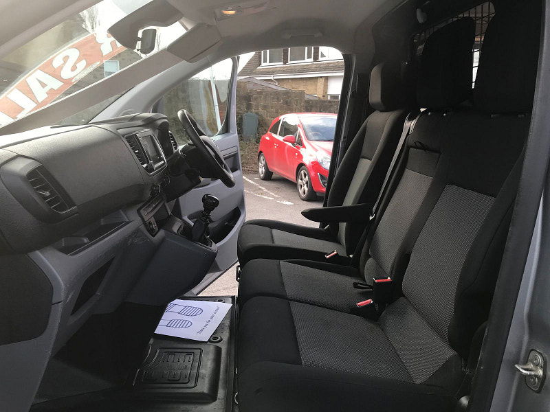 Toyota PROACE 2.0D Icon Long Panel Van 6dr Diesel Manual LWB Euro 6 (s/s) (140 ps) 6dr Manual 2026