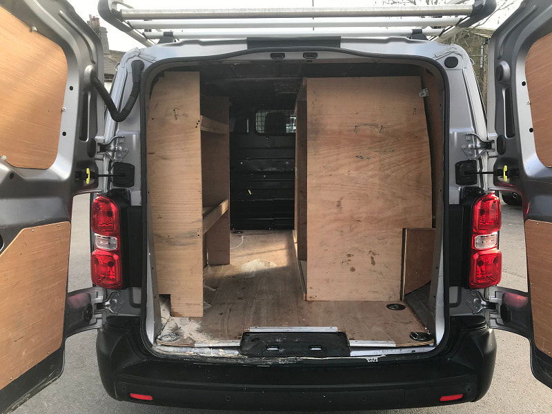 Toyota PROACE 2.0D Icon Long Panel Van 6dr Diesel Manual LWB Euro 6 (s/s) (140 ps) 6dr Manual 2026