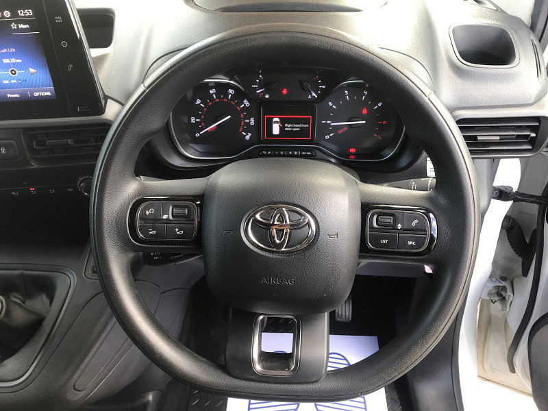 Toyota PROACE CITY 1.5 BlueHDi Icon Long Panel Van 5dr Diesel Manual LWB Euro 6 (s/s) (100 bhp) 5dr Manual 2026