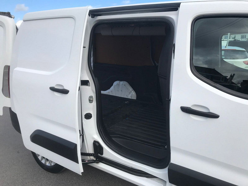 Toyota PROACE CITY 1.5 BlueHDi Icon Long Panel Van 5dr Diesel Manual LWB Euro 6 (s/s) (100 bhp) 5dr Manual 2026