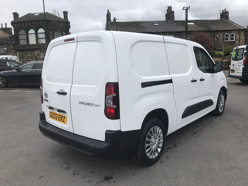 Toyota PROACE CITY 1.5 BlueHDi Icon Long Panel Van 5dr Diesel Manual LWB Euro 6 (s/s) (100 bhp) 5dr Manual 2026