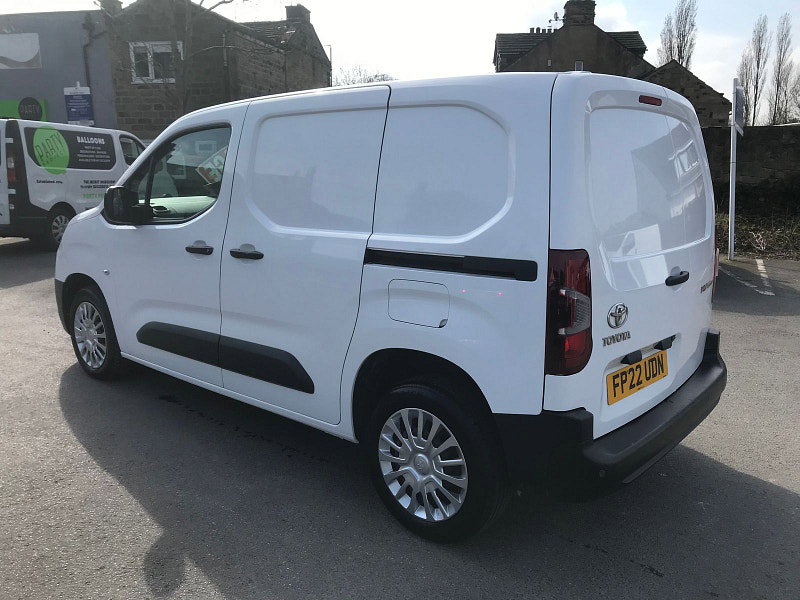 Toyota PROACE CITY 1.5 BlueHDi Icon Short Panel Van 5dr Diesel Manual SWB Euro 6 (s/s) (100 bhp) 6dr Manual 2026