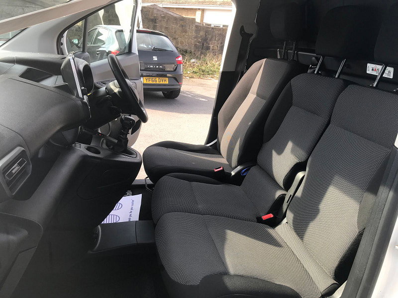 Toyota PROACE CITY 1.5 BlueHDi Icon Short Panel Van 5dr Diesel Manual SWB Euro 6 (s/s) (100 bhp) 6dr Manual 2026