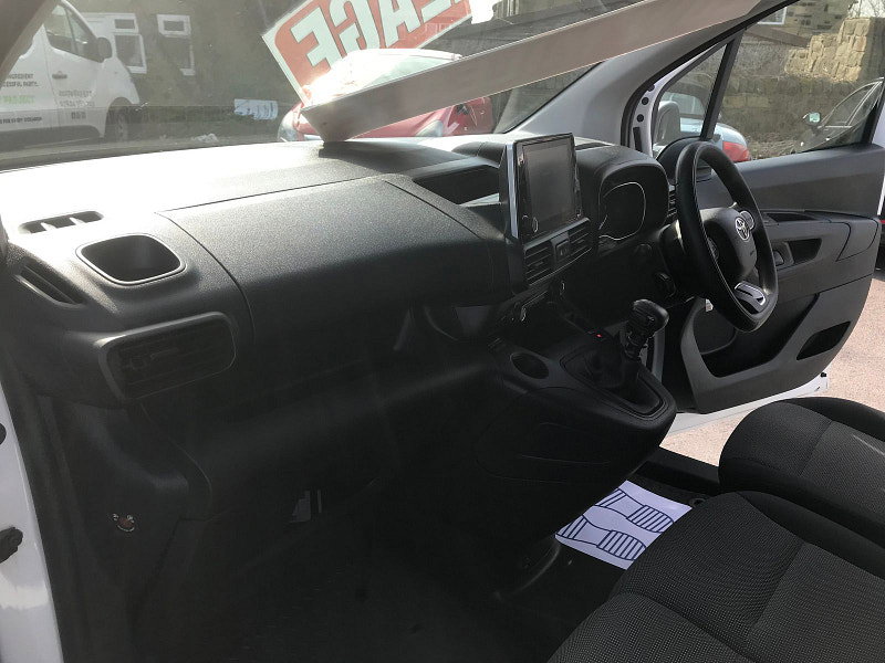 Toyota PROACE CITY 1.5 BlueHDi Icon Short Panel Van 5dr Diesel Manual SWB Euro 6 (s/s) (100 bhp) 6dr Manual 2026