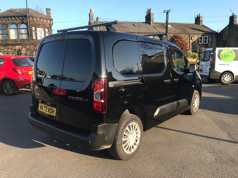 Toyota PROACE CITY 1.5 BlueHDi Icon Short Panel Van 5dr Diesel Manual SWB Euro 6 (s/s) (100 bhp) 6dr Manual 2026