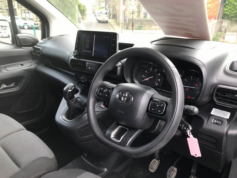 Toyota PROACE CITY 1.5L Icon Diesel Manual Euro 6 (101 bhp) 6dr Manual 2025