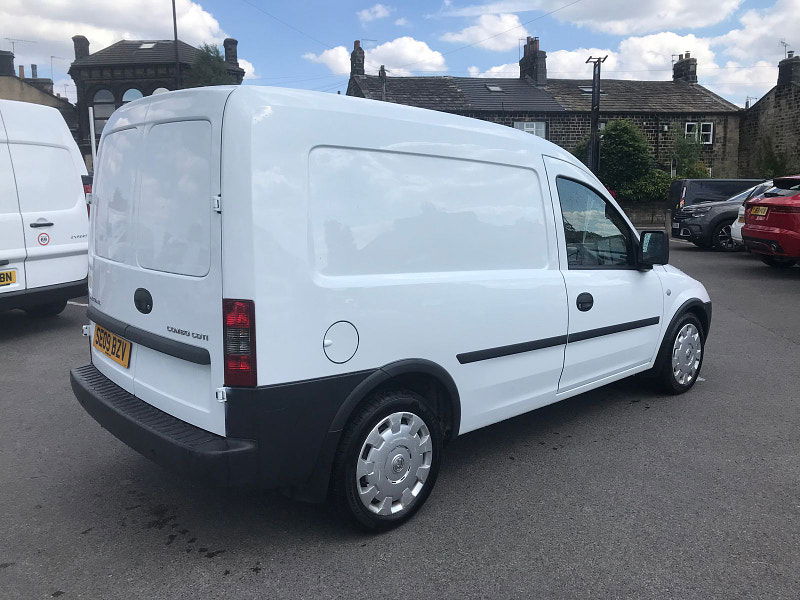 Vauxhall Combo 1.2L 2000 CDTI E4 Diesel Manual Euro 4 (74 bhp) 5dr Manual 2024