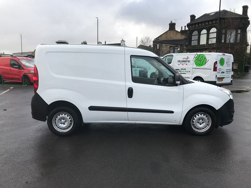 Vauxhall Combo 1.2L L1H1 2000 CDTI ECOFLEX S/S Diesel Manual Euro 6 (95 bhp) 5dr Manual 2025