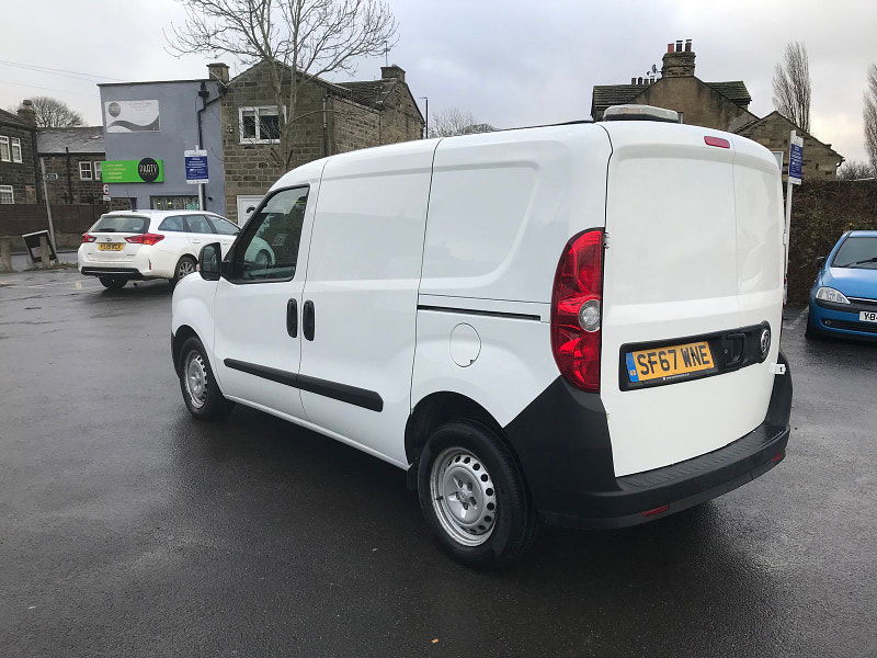 Vauxhall Combo 1.2L L1H1 2000 CDTI ECOFLEX S/S Diesel Manual Euro 6 (95 bhp) 5dr Manual 2025