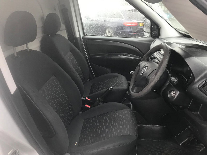 Vauxhall Combo 1.3 CDTi 2000 ecoFLEX 16v Sportive Panel Van 3dr Diesel Manual FWD L1 H1 (s/s) (126 g/km, 89 bhp) 3dr Manual 2026