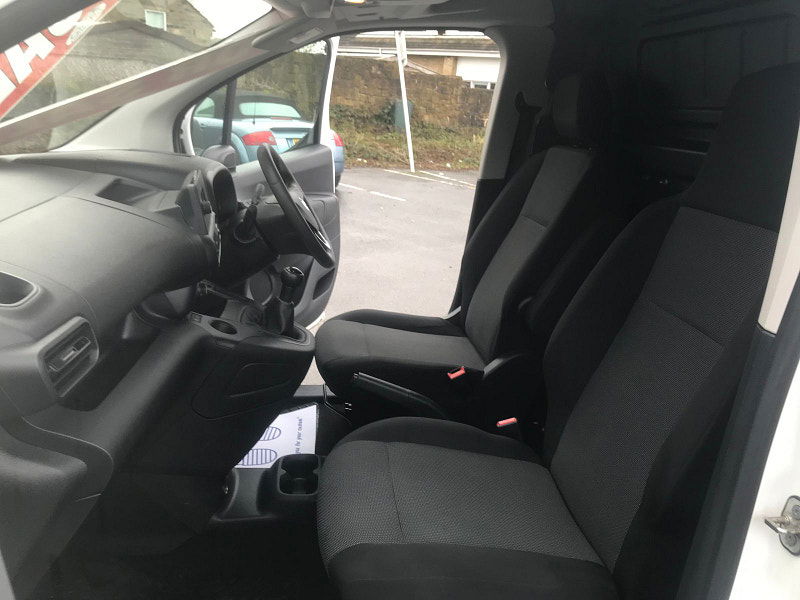 Vauxhall Combo 1.5 Turbo D 2300 Edition Panel Van 4dr Diesel Manual L2 H1 Euro 6 (100 ps) 6dr Manual 2026