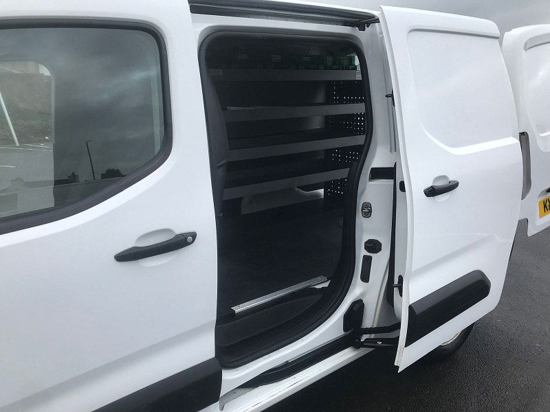 Vauxhall Combo 1.5 Turbo D 2300 Edition Panel Van 4dr Diesel Manual L2 H1 Euro 6 (100 ps) 6dr Manual 2026