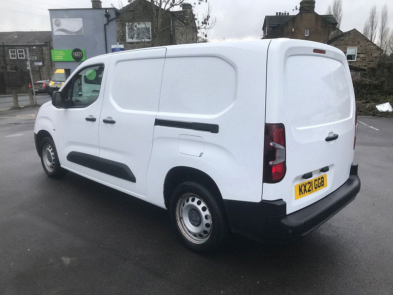 Vauxhall Combo 1.5 Turbo D 2300 Edition Panel Van 4dr Diesel Manual L2 H1 Euro 6 (100 ps) 6dr Manual 2026