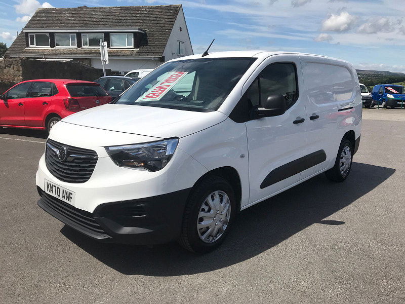 Vauxhall Combo 1.5L 2300 Edition S/S Diesel Manual Euro 6 (101 bhp) 6dr Manual 2025