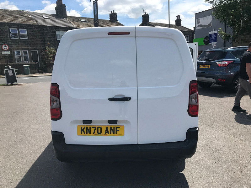 Vauxhall Combo 1.5L 2300 Edition S/S Diesel Manual Euro 6 (101 bhp) 6dr Manual 2025